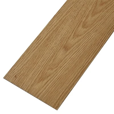 PVC flísar á gólfi